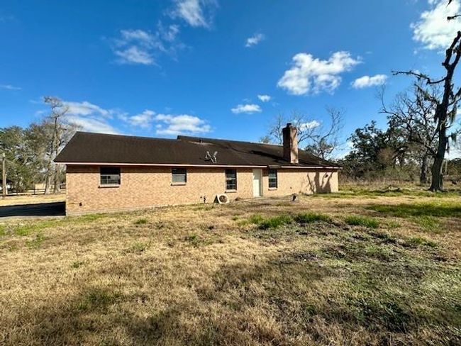 1011 County Road 678, House other with 3 bedrooms, 2 bathrooms and 2 parking in Brazoria TX | Image 20