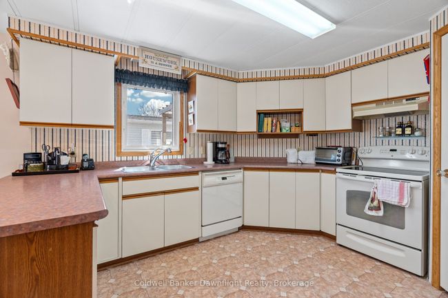 46 Redford Dr, Home with 2 bedrooms, 2 bathrooms and 2 parking in Exeter ON | Image 15