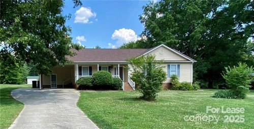 157 Woodland Dr Sw, Concord, NC, 28025-5817 | Card Image