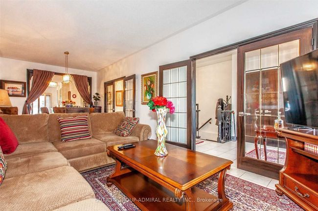 9 Amalfi Crt, House other with 5 bedrooms, 4 bathrooms and 2 parking in Vaughan ON | Image 10