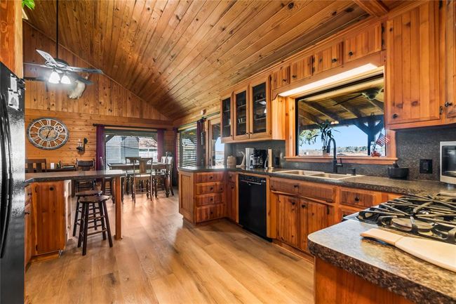 586 Beverly Blvd, House other with 2 bedrooms, 2 bathrooms and null parking in Onalaska TX | Image 8