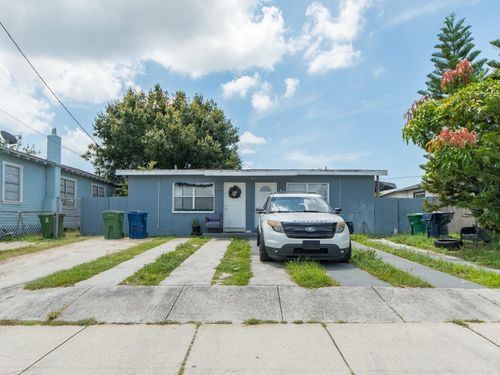 2532 W Walnut St, TAMPA, FL, 33607-3337 | Card Image