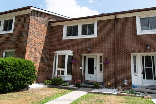 29-121 Bagot St, Guelph, ON, N1H5T8 | Card Image