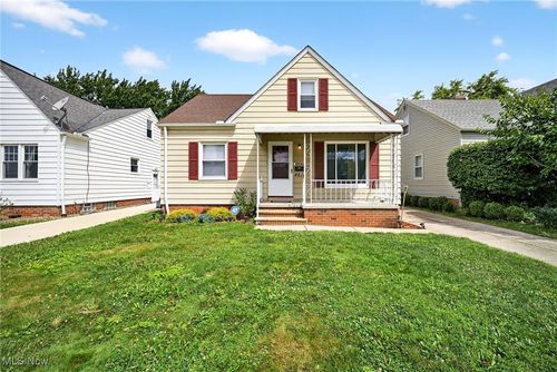 4814 Russell Ave, Parma, OH, 44134-1863 | Card Image