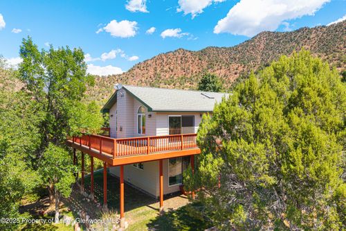 687 Canyon Creek Dr, Glenwood Springs, CO, 81601-9727 | Card Image