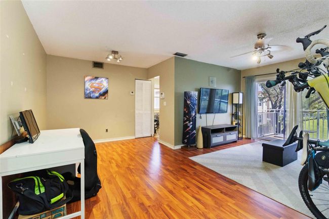 APT-203 - 1250 Sw 113 Th Ter, Condo with 2 bedrooms, 2 bathrooms and null parking in Pembroke Pines FL | Image 12