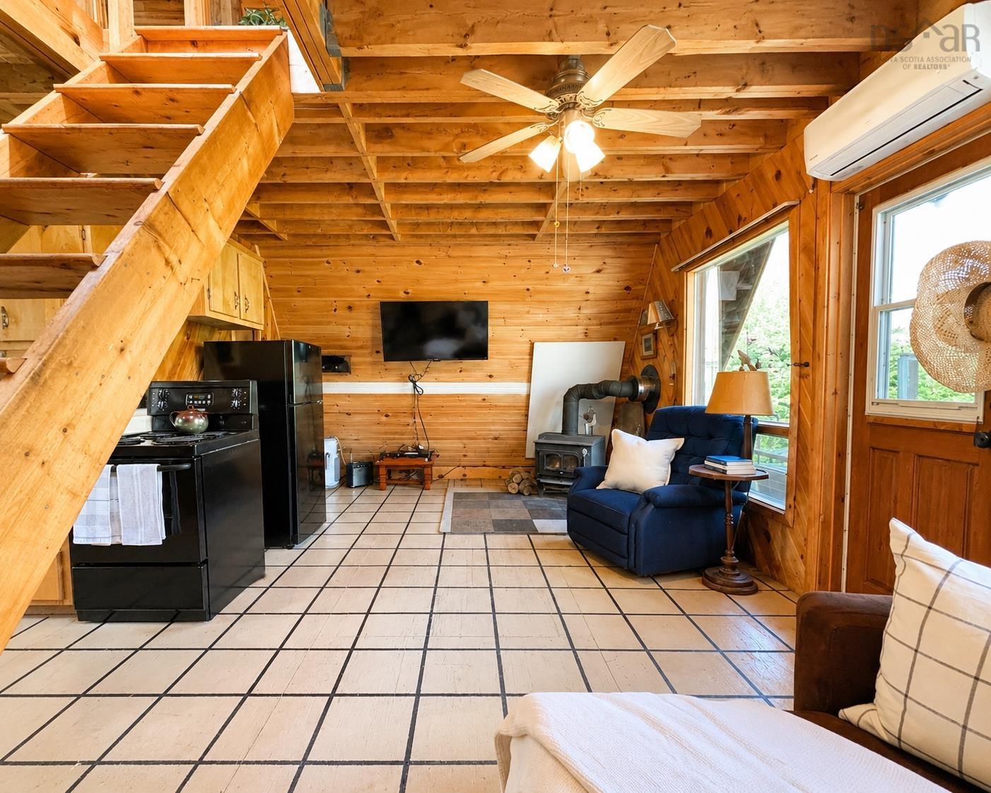 Residential in Chance Harbour 5
