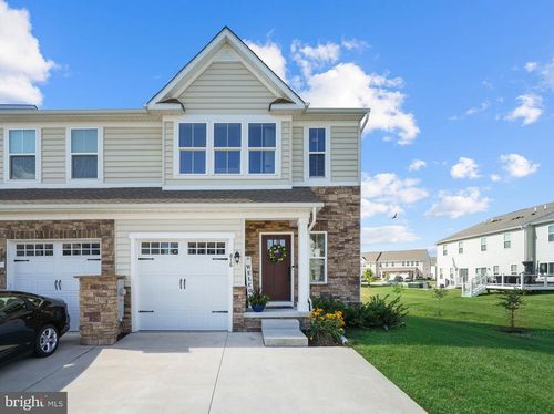816 Llanelli Dr, MIDDLETOWN, DE, 19709-1545 | Card Image