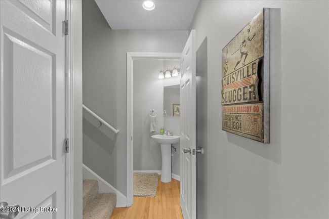 102 - 945 Baxter Ave, Townhouse with 2 bedrooms, 4 bathrooms and null parking in Louisville KY | Image 18