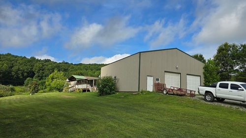 2577 Young Rd, Soddy Daisy, TN, 37379-8607 | Card Image