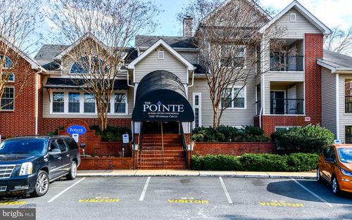 apt-343-3303 Wyndham Cir, ALEXANDRIA, VA, 22302-4303 | Card Image