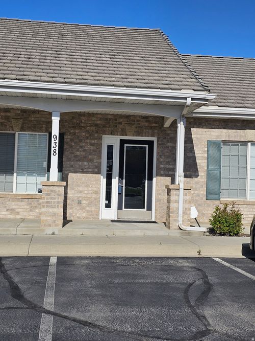 938 S Main St, Pleasant Grove, UT, 84062-3560 | Card Image