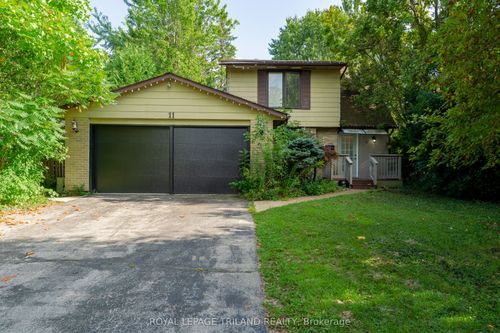 11 Crabtree Ave, London, ON, N6G2H6 | Card Image