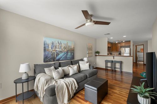 3160-333 W Mifflin Street, Madison, WI, 53703 | Card Image