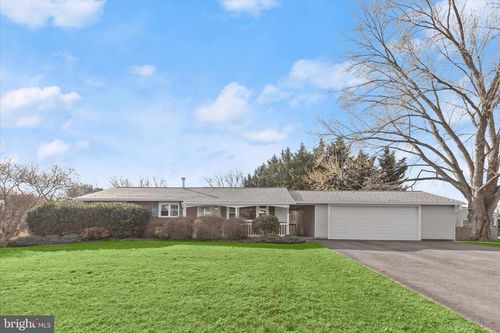 1617 Heather Hts, Sykesville, MD, 21784-6236 | Card Image