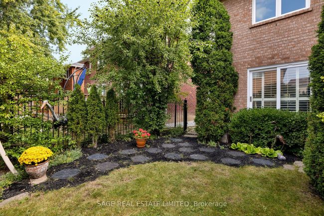 42 Miranda Crt, House other with 6 bedrooms, 5 bathrooms and 2 parking in Thornhill ON | Image 36
