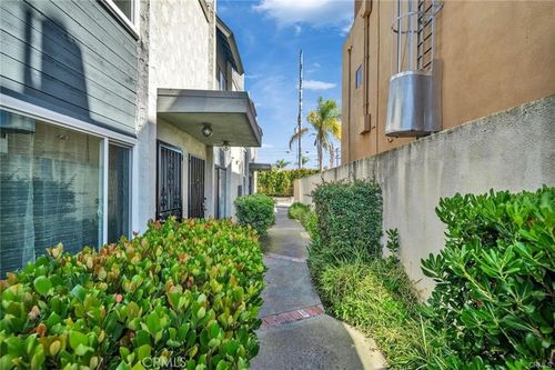 5372 Clairemont Mesa Blvd, San Diego, CA, 92117-1709 | Card Image