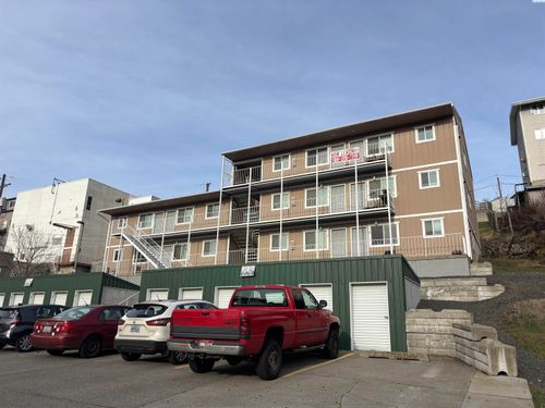 631 Ne Oak, Pullman, WA, 99163 | Card Image