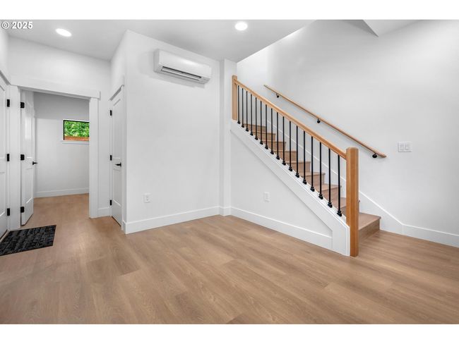 Entrance/Foyer | Image 8