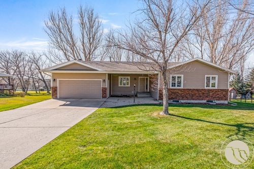 2220 St Andrews Dr, Billings, MT, 59105-3625 | Card Image