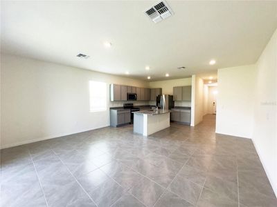 17714 Crescent Moon Loop, Townhouse with 3 bedrooms, 2 bathrooms and null parking in Bradenton FL | Image 3