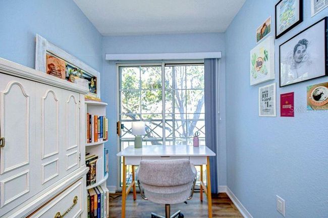 Bedroom 3 sitting nook | Image 38