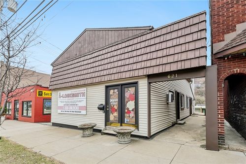 621 Butler St, Etna, PA, 15223-1933 | Card Image