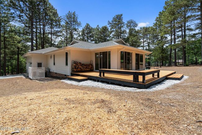 180 Lancashire Ln, House other with 3 bedrooms, 2 bathrooms and 4 parking in West End NC | Image 36