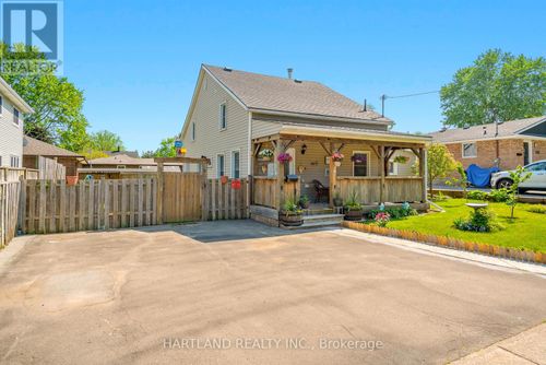 6150 Church'S Lane, Niagara Falls, ON, L2J3Z7 | Card Image