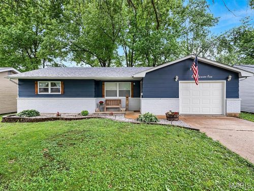 125 Vincent St, Pacific, MO, 63069-1255 | Card Image