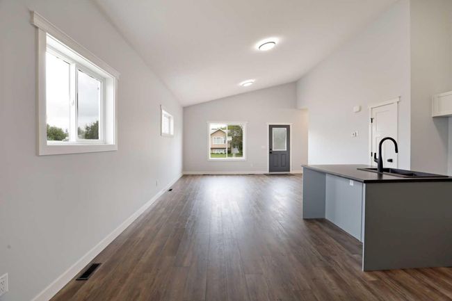 125 Upland Blvd, House other with 5 bedrooms, 3 bathrooms and 2 parking in Brooks AB | Image 8