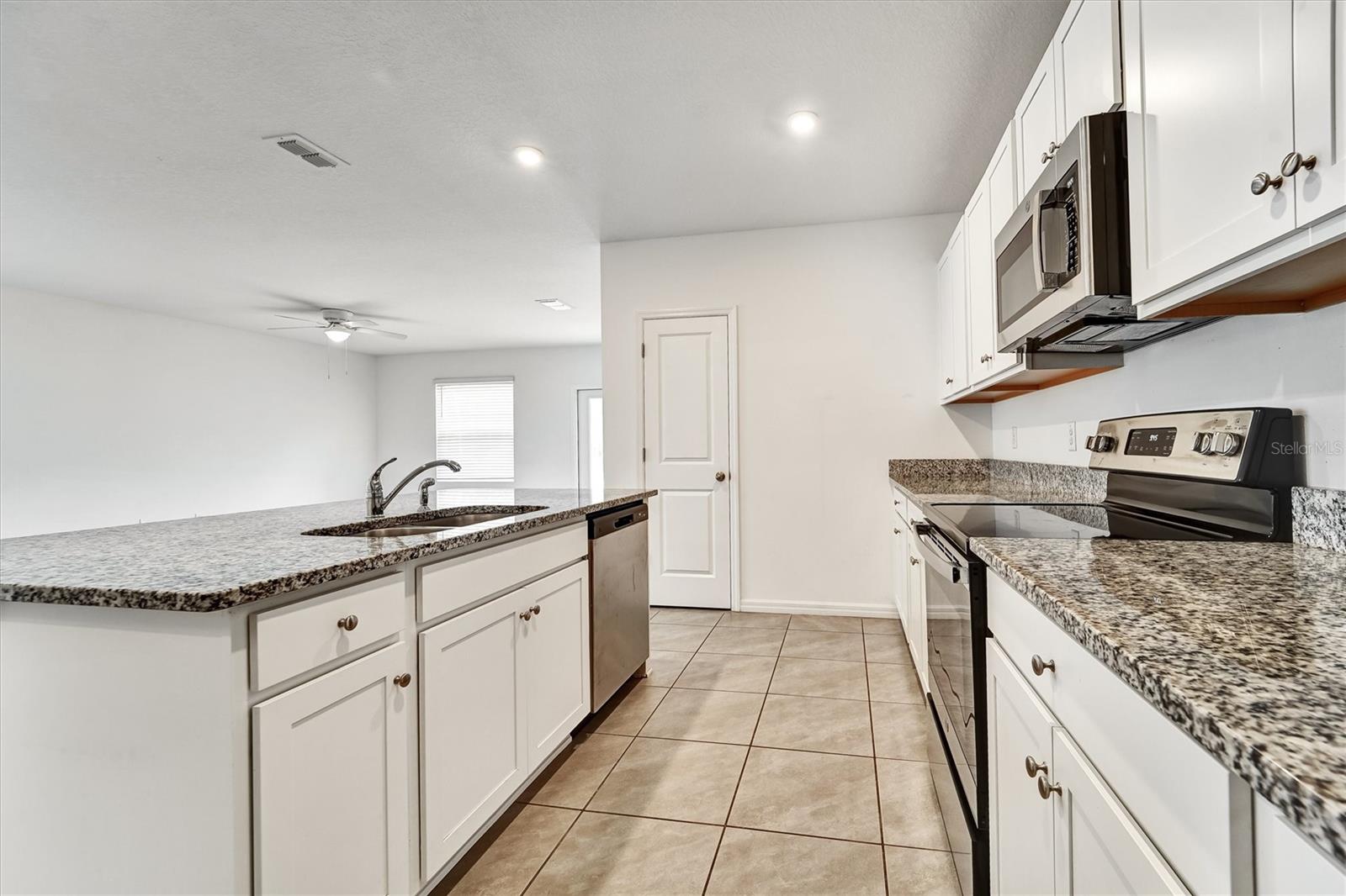 Residential in ZEPHYRHILLS 5
