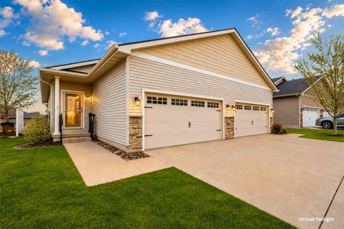 737 Sawgrass Dr, Norwalk, IA, 50211-9740 | Card Image