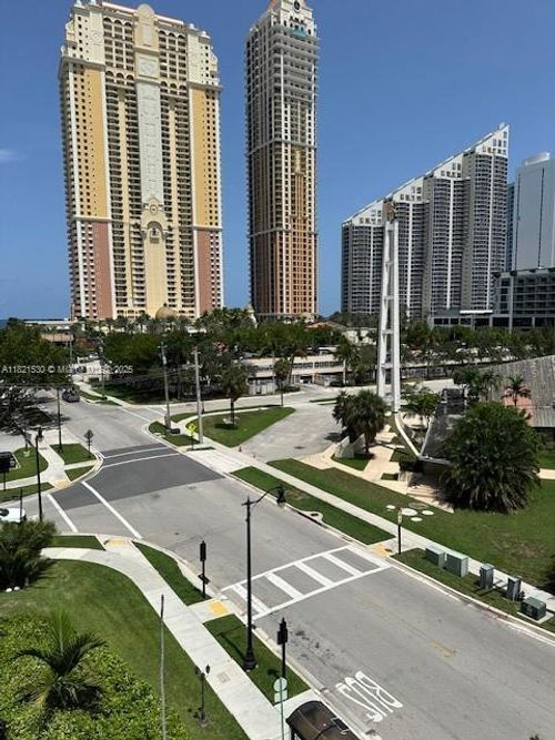ph6-17800 Atlantic Blvd, Sunny Isles Beach, FL, 33160-2799 | Card Image