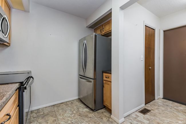 UNIT-10 - 3400 W Riggin Rd, Condo with 2 bedrooms, 2 bathrooms and null parking in Muncie IN | Image 11