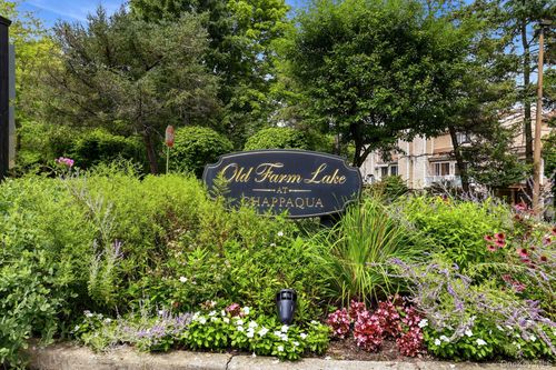 9 Deer Run, Chappaqua, NY, 10514-3721 | Card Image