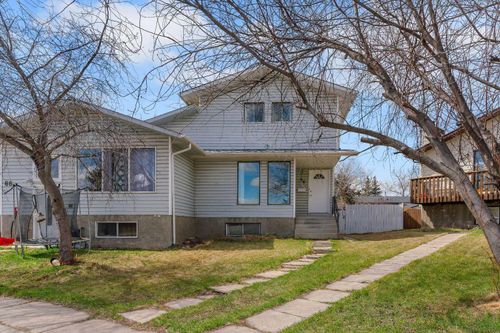 68 Templeson Crescent Ne, Calgary, AB, T1Y5L8 | Card Image