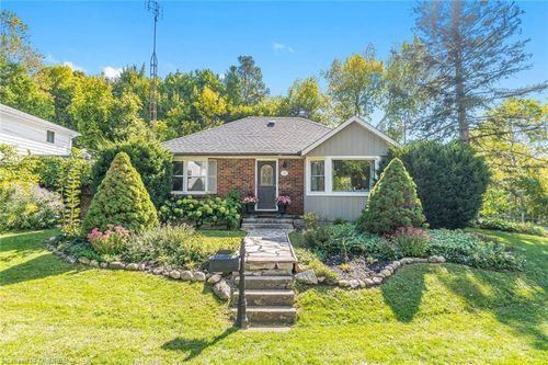 2 College Street, Halton Hills, ON, L7G2N4 | Card Image