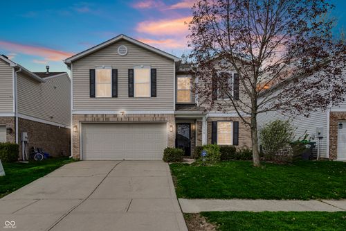 1770 Blue Grass Pkwy, Greenwood, IN, 46143-6811 | Card Image