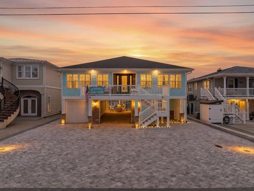 303 47th Ave. N, North Myrtle Beach, SC, 29582 | Card Image
