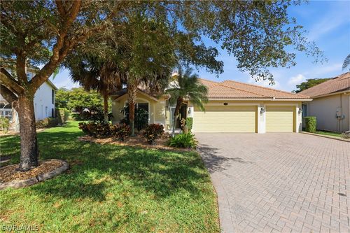 13818 Farnese Dr, ESTERO, FL, 33928-5703 | Card Image