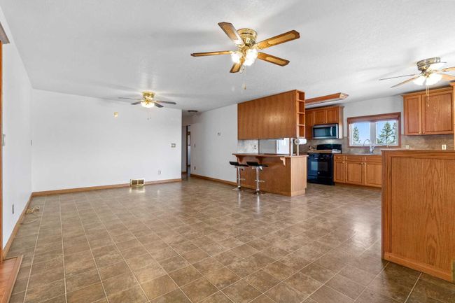 35175 Range Road 230, Home with 4 bedrooms, 2 bathrooms and 6 parking in Rural Red Deer County AB | Image 13