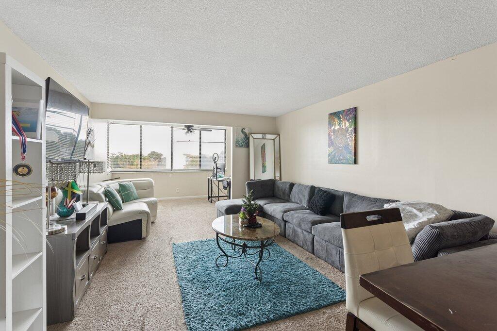 Residential in North Lauderdale 3