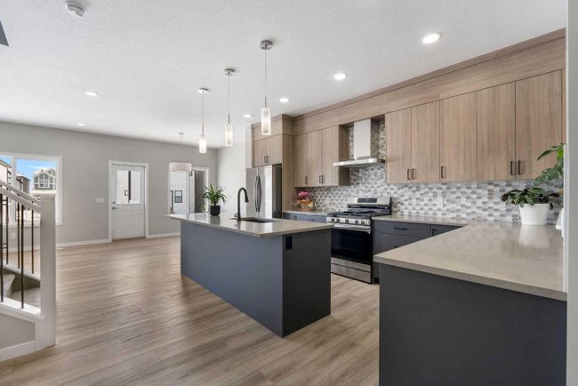 146 Magnolia Way Se, Home with 7 bedrooms, 4 bathrooms and 4 parking in Calgary AB | Image 28