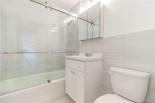 apt-10g-166 Powells Cove Blvd, Whitestone, NY, 11357-1516 | Card Image