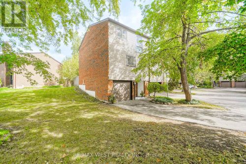 36-250 Satok Cres, Milton, ON, L9T3P4 | Card Image