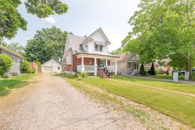 6558 Orchard Ave, House other with 3 bedrooms, 3 bathrooms and 9 parking in Niagara Falls ON | Image 2