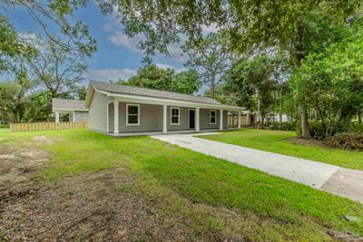 5775 Avondale Rd, House other with 3 bedrooms, 2 bathrooms and 2 parking in Pensacola FL | Image 3