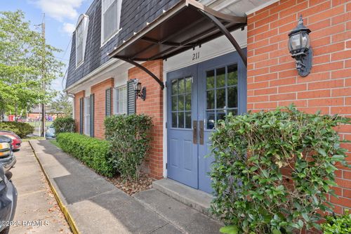 apt-5-211 Versailles Blvd, Lafayette, LA, 70501-6756 | Card Image