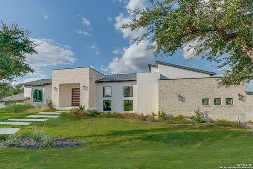 10111 Ivory Cyn, San Antonio, TX, 78255-2456 | Card Image
